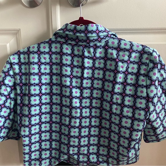 Geometric Patterned Crop Top - Picture 4 of 7